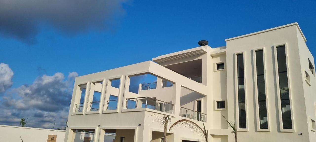 Villa Bolati, Avec Piscine, Jacuzzi, Jardin Et Vue Bonoua Exterior foto